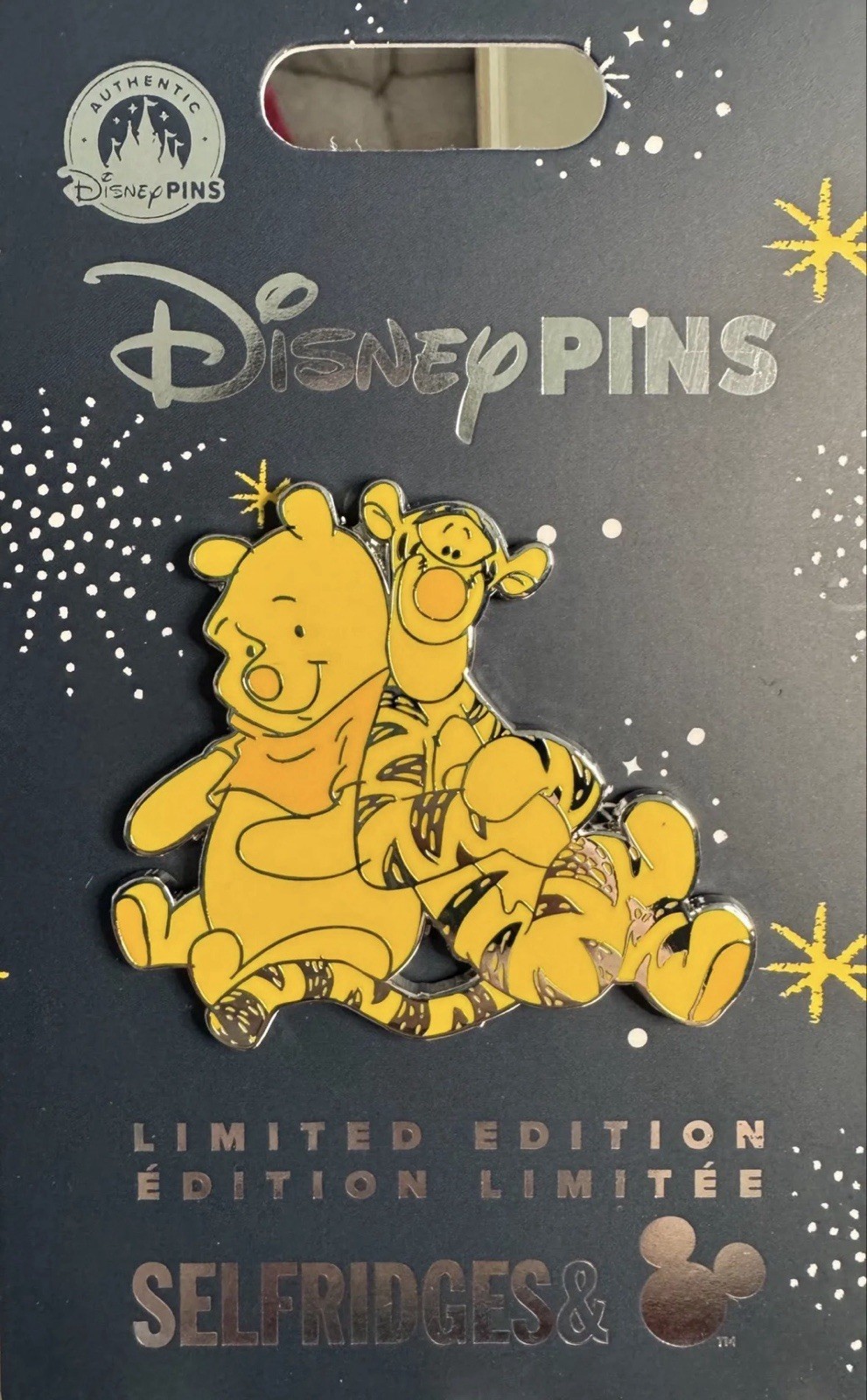 Disney Selfridges Winnie the Pooh & Tigger Exclusive Jumbo Pin LE 1500 Disney Selfridges Winnie the Pooh & Tigger Exclusive Jumbo Pin LE 1500