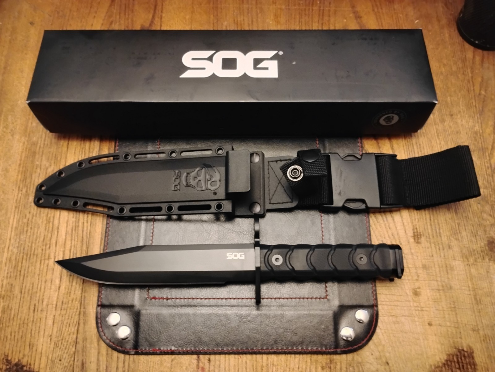 SOG Bar15C Combat Knife 7" Aus-8 Stainless Blade G10 Handle BY1004-BX SOG Bar15C Combat Knife 7" Aus-8 Stainless Blade G10 Handle BY1004-BX