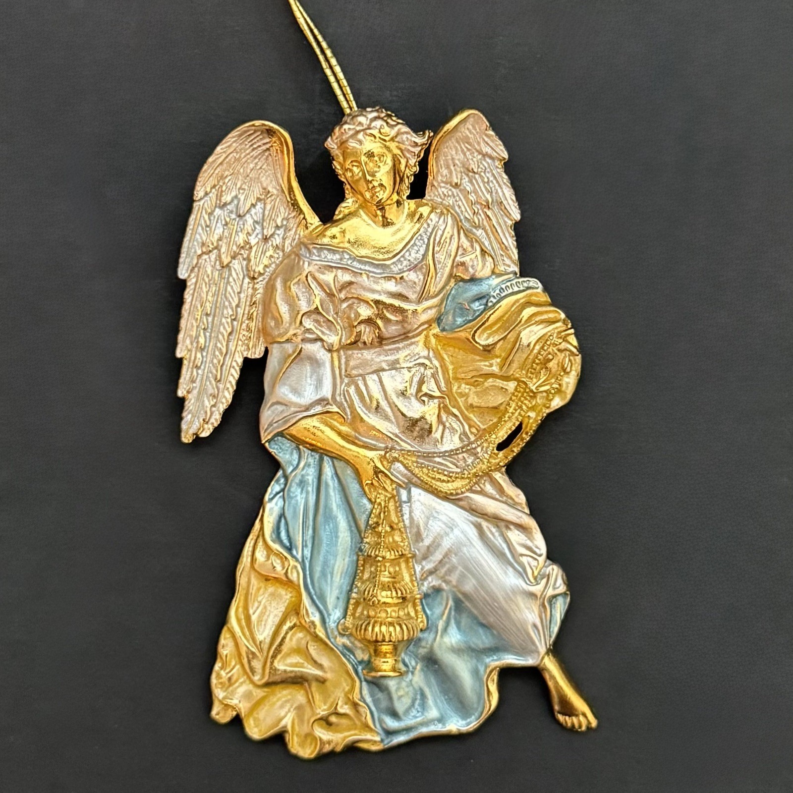 MMA 2011 Metropolitan Museum of Art Annual Neopolitan Christmas Angel Ornament MMA 2011 Metropolitan Museum of Art Annual Neopolitan Christmas Angel Ornament