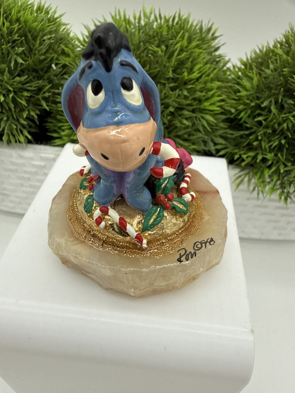 Ron Lee Disney Eeyore Christmas Candy Cane Sculpture 1998 Signed LE 420/1500 Ron Lee Disney Eeyore Christmas Candy Cane Sculpture 1998 Signed LE 420/1500
