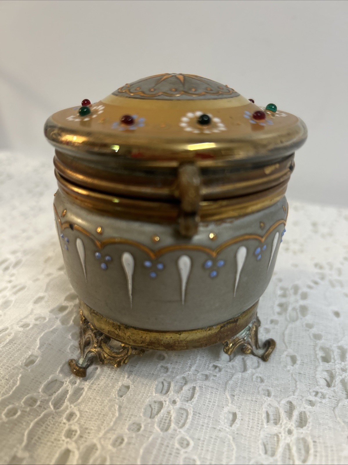 Vintage Evans Hinged Lid Glass Brass Table Lighter Hand Painted Jeweled USA Feet Vintage Evans Hinged Lid Glass Brass Table Lighter Hand Painted Jeweled USA Feet