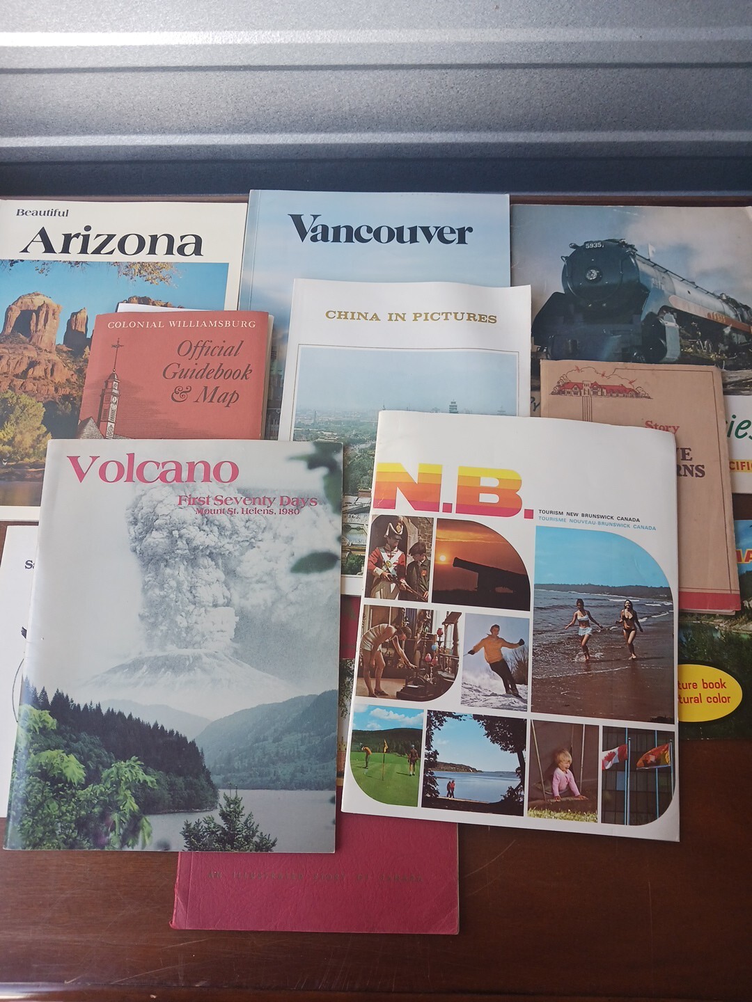 Loy Of 11 Vintage Travel Guides Canada China Arizona