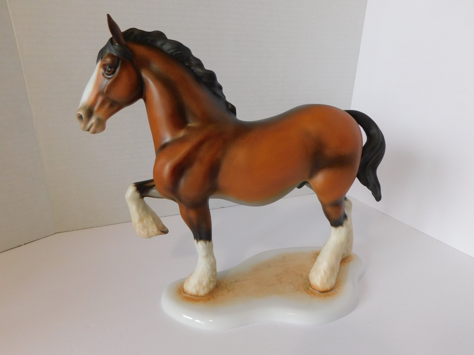 RARE STUNNING LARGE HEREND HUNGARY FIGURE - CLYDESDALE HORSE - MINT CONDITION RARE STUNNING LARGE HEREND HUNGARY FIGURE - CLYDESDALE HORSE - MINT CONDITION