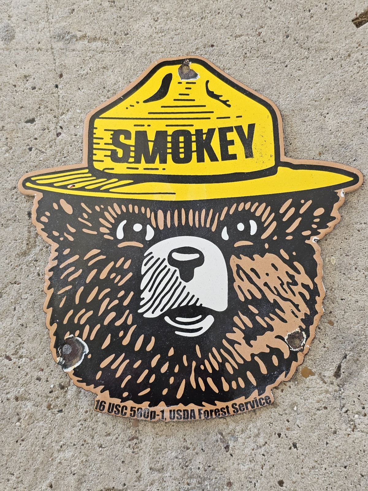 VINTAGE 1950'S SMOKEY THE BEAR FOREST SERVICE PORCELAIN SIGN 10"X 9.5" VINTAGE 1950'S SMOKEY THE BEAR FOREST SERVICE PORCELAIN SIGN 10"X 9.5"