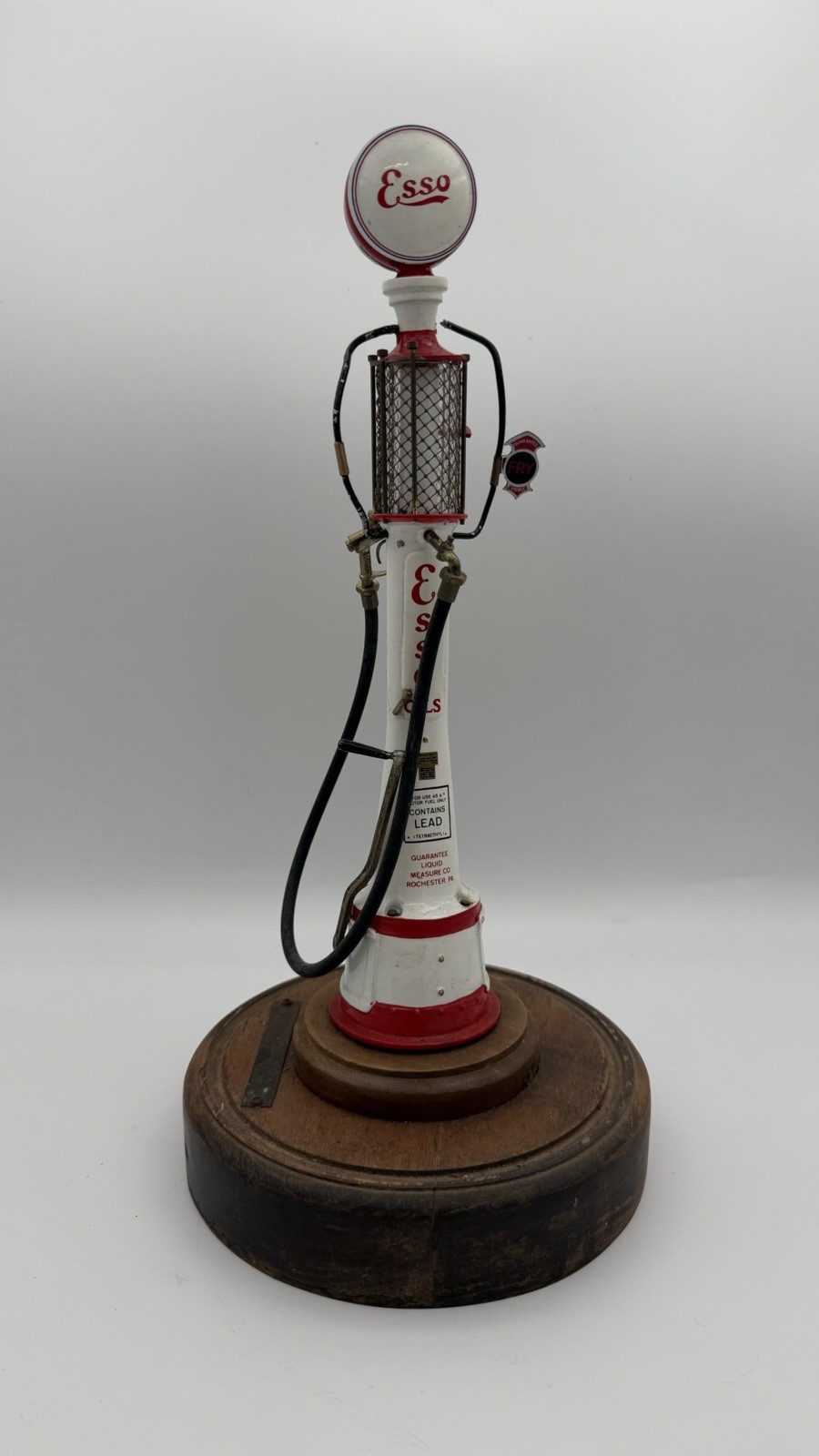 VTG RARE EXXON / ESSO MODEL GAS PUMP 100,000 GALLON CLUB PRESENTATION PIECE 1986 VTG RARE EXXON / ESSO MODEL GAS PUMP 100,000 GALLON CLUB PRESENTATION PIECE 1986