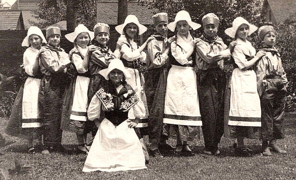 Portrait Of School Children In Costumes And Hats Vintage Real Photo Picture Portrait Of School Children In Costumes And Hats Vintage Real Photo Picture