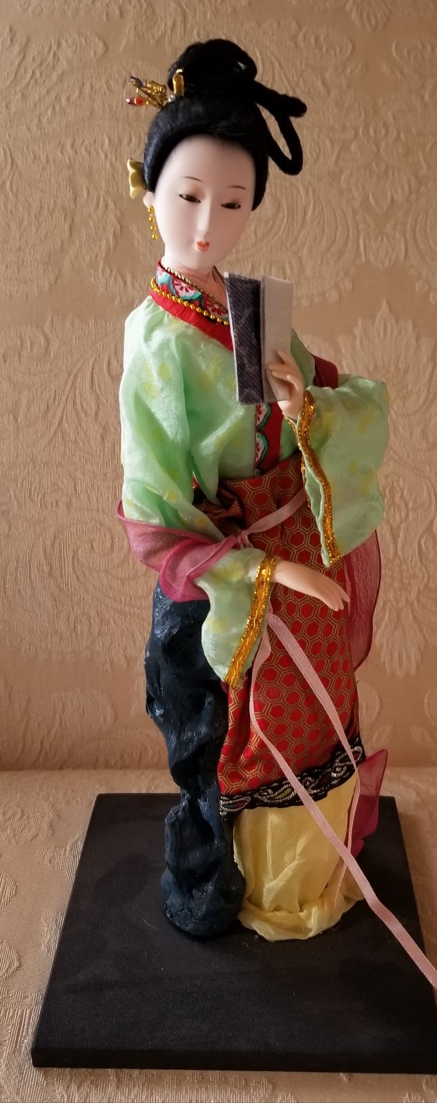 Vintage 12" Japanese Geisha Doll in Excellent Condition Vintage 12" Japanese Geisha Doll in Excellent Condition
