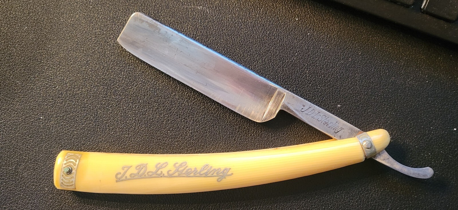 Vintage J.D.L. Sterling WILKES-BARRE, PA M.I. Germany Straight Razor 