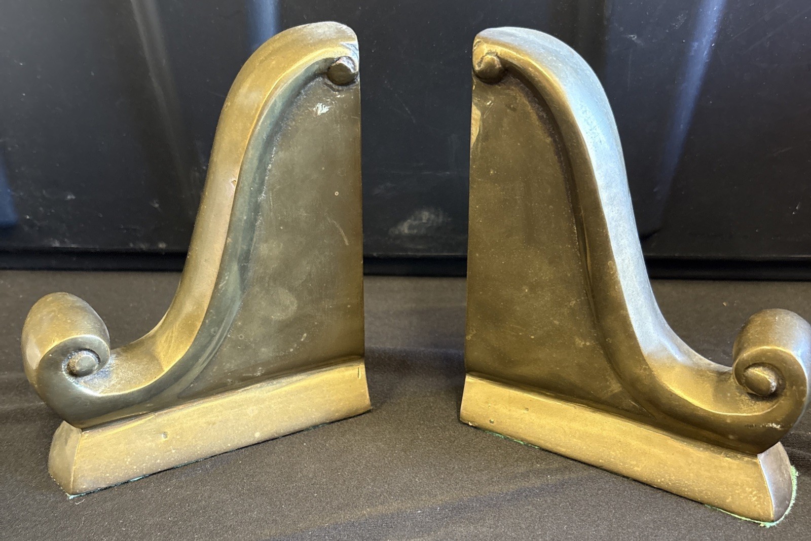 Vintage Solid Brass Scroll MCM 2 Bookends Decor Library Vintage Solid Brass Scroll MCM 2 Bookends Decor Library