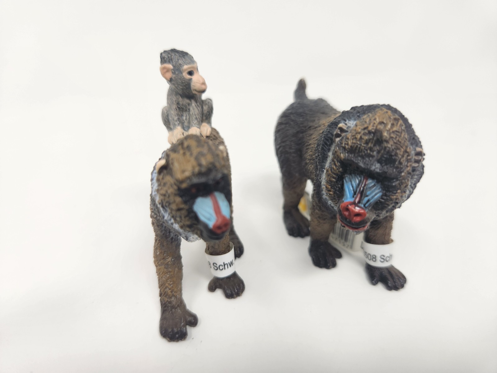 Schleich Mandrill Baboon Lot 14716 Male 14715 Baby Retired Figures Schleich Mandrill Baboon Lot 14716 Male 14715 Baby Retired Figures