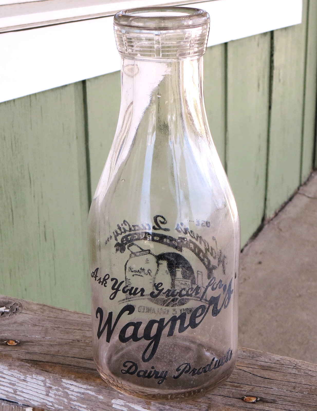 RARE Vintage WAGNER'S Quality DAIRY Products Glass MILK Bottle ONE QUART RARE Vintage WAGNER'S Quality DAIRY Products Glass MILK Bottle ONE QUART