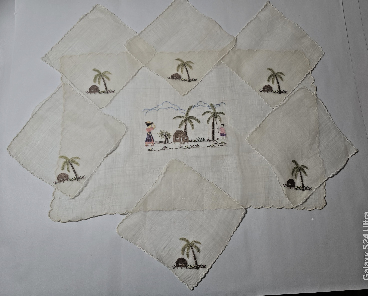 VTG Marghab Madeira Linen Pacemat Cocktail Napkins Tropical Native Village Scene