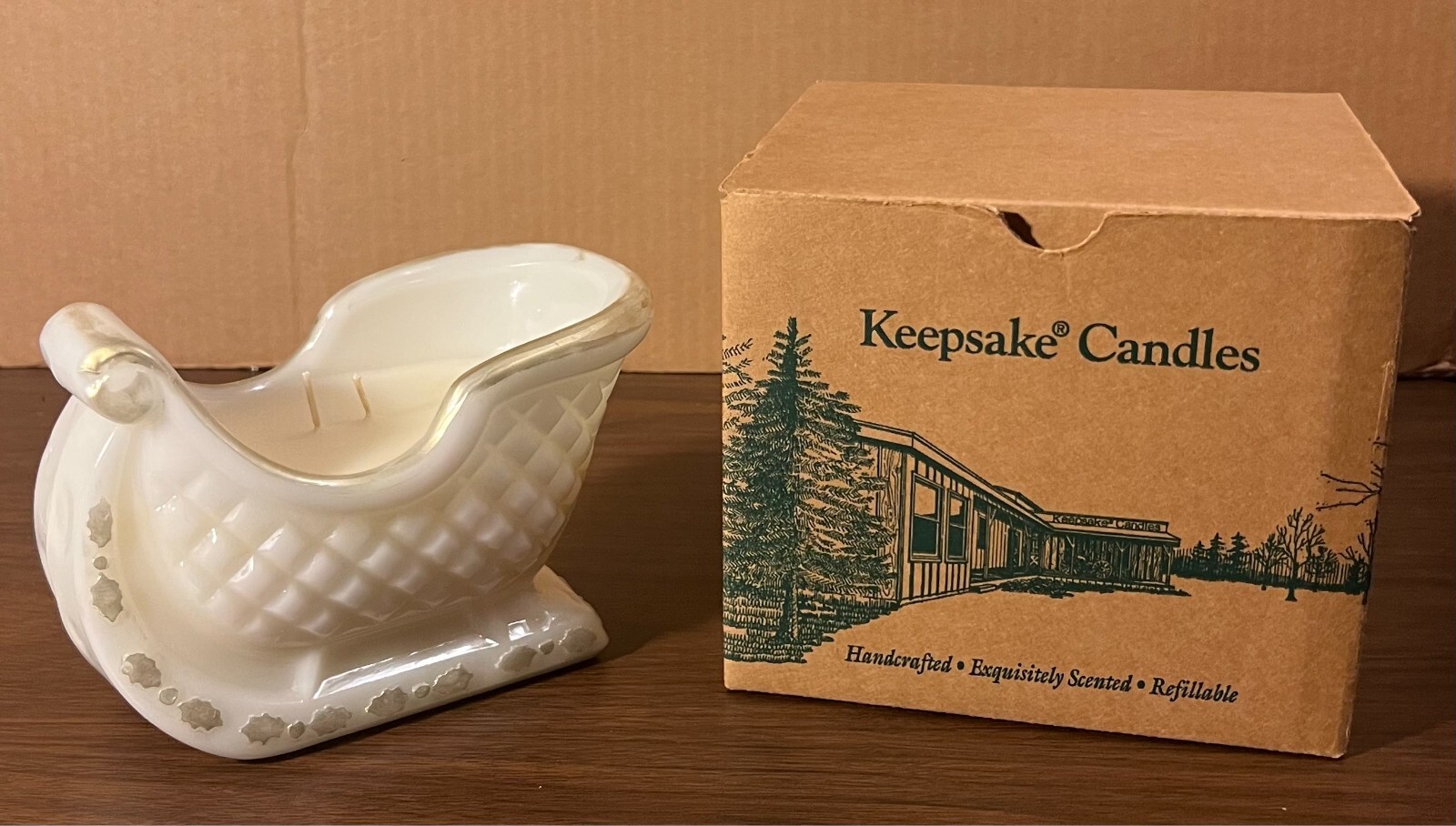 Keepsake Candles-Bartlesville, OK- VTG white Christmas sled candleholder- new