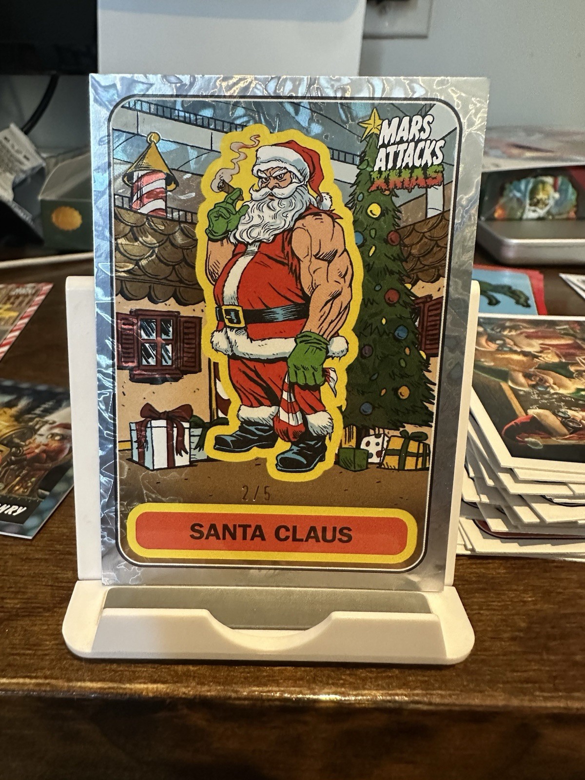 2026 Topps Mars Attacks Christmas Santa Claus Snowcap Refractor 2/5 #B-51 2026 Topps Mars Attacks Christmas Santa Claus Snowcap Refractor 2/5 #B-51