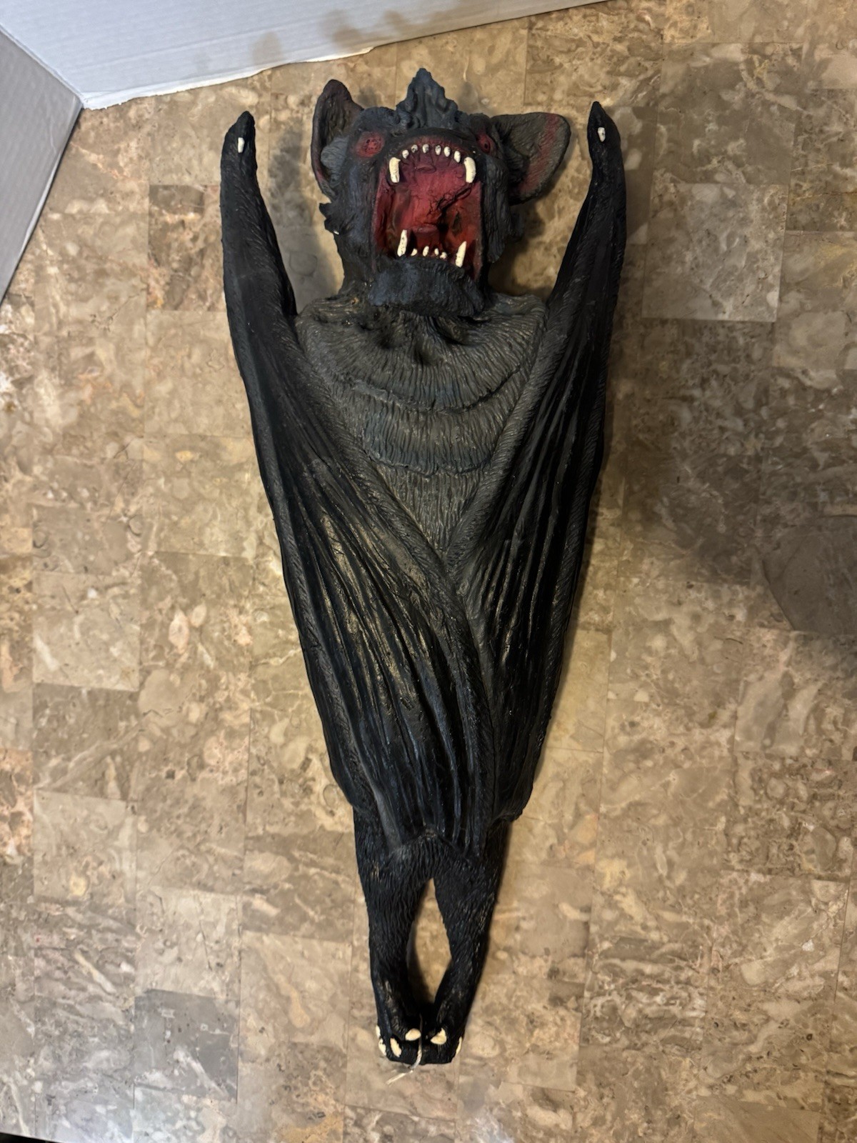 Vintage 1980's Distortions Unlimited 23" Latex Vampire Bat Prop Statue Halloween Vintage 1980's Distortions Unlimited 23" Latex Vampire Bat Prop Statue Halloween