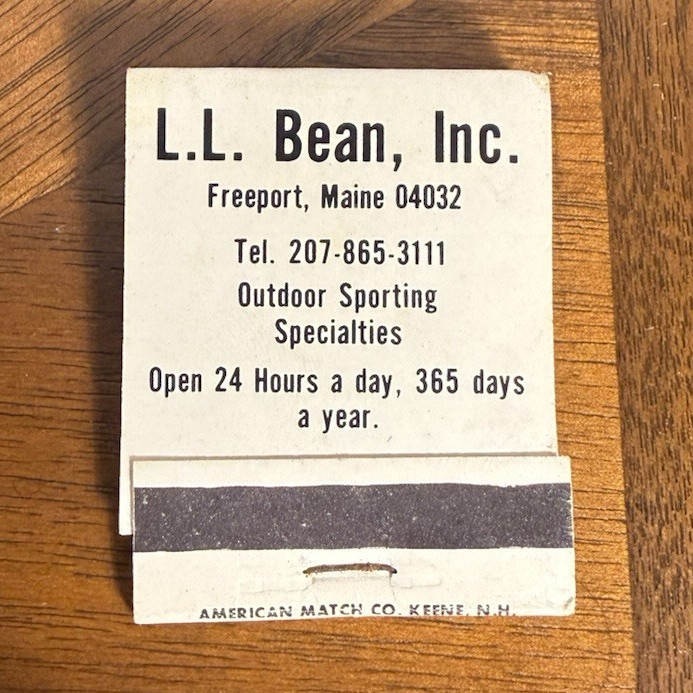 Ultra Rare THE L.L. Bean, Inc. Freeport Maine Deer Ad Matchbook Cover Un-struck Ultra Rare THE L.L. Bean, Inc. Freeport Maine Deer Ad Matchbook Cover Un-struck