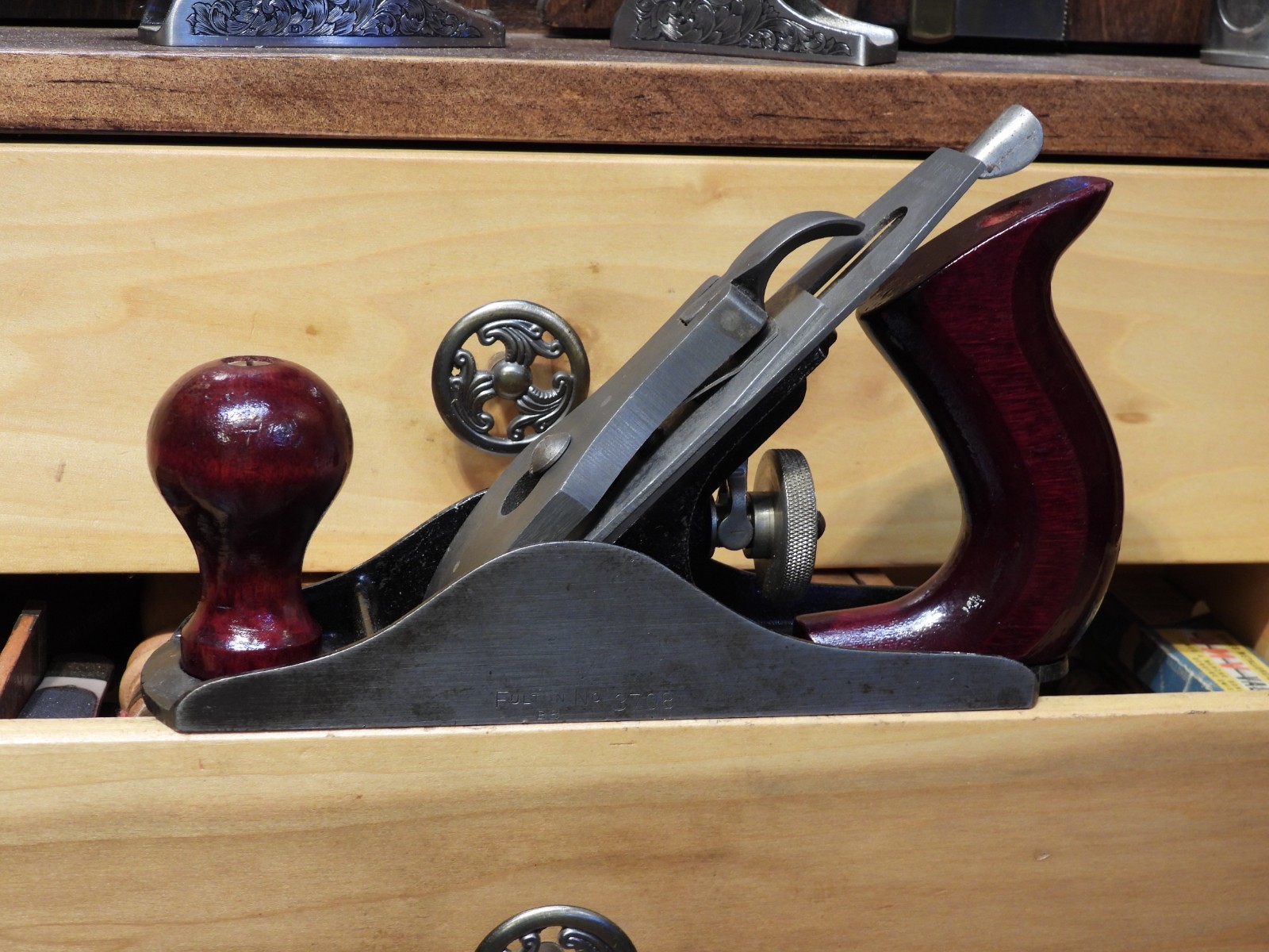 Elegant Fulton No. 3708 No. 2 Size Handplane by Millers Falls Red Stain Handles Elegant Fulton No. 3708 No. 2 Size Handplane by Millers Falls Red Stain Handles