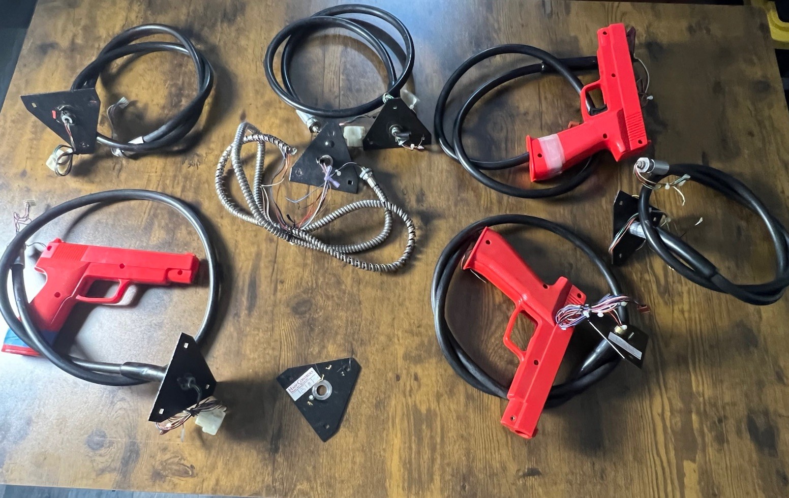 Happ Controls light gun cable and triangle bracket - arcade Happ Controls light gun cable and triangle bracket - arcade
