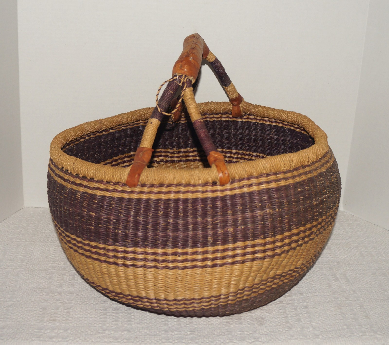 African Bolga Ghana MARKET BASKET Woven Straw Tote w/ Leather Handles 15" x 16"