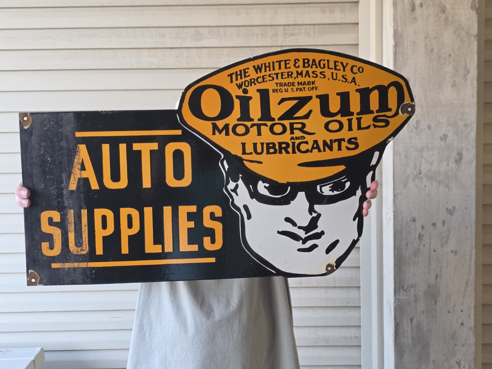 HUGE VINTAGE OILZUM MOTOR OILS AUTO SUPPLIES PORCELAIN SIGN 30" x 17" HUGE VINTAGE OILZUM MOTOR OILS AUTO SUPPLIES PORCELAIN SIGN 30" x 17"