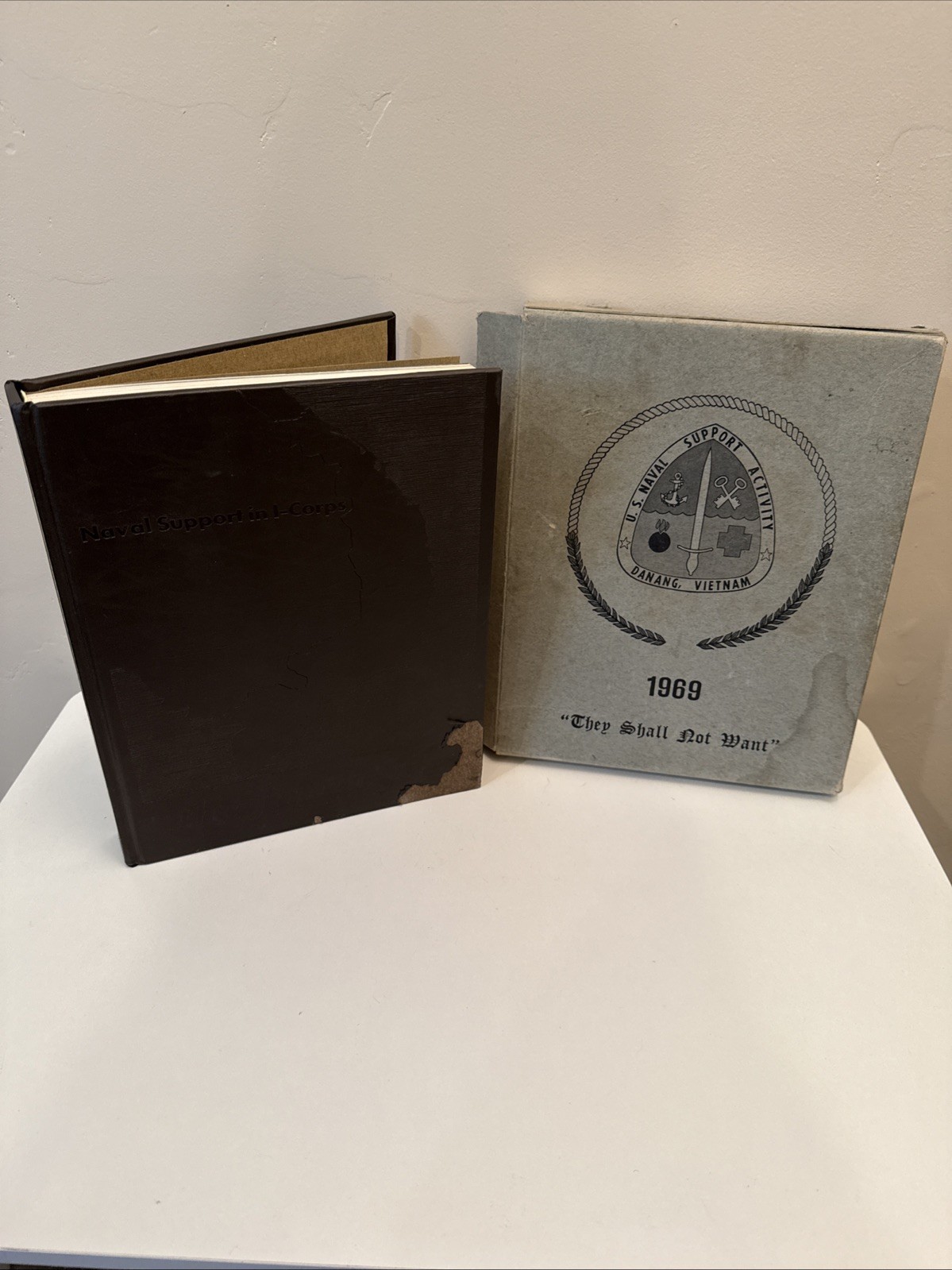 Original 1969 US Navy NSA DaNang Vietnam Cruise Book Log W/ Orig Mailer Box Original 1969 US Navy NSA DaNang Vietnam Cruise Book Log W/ Orig Mailer Box