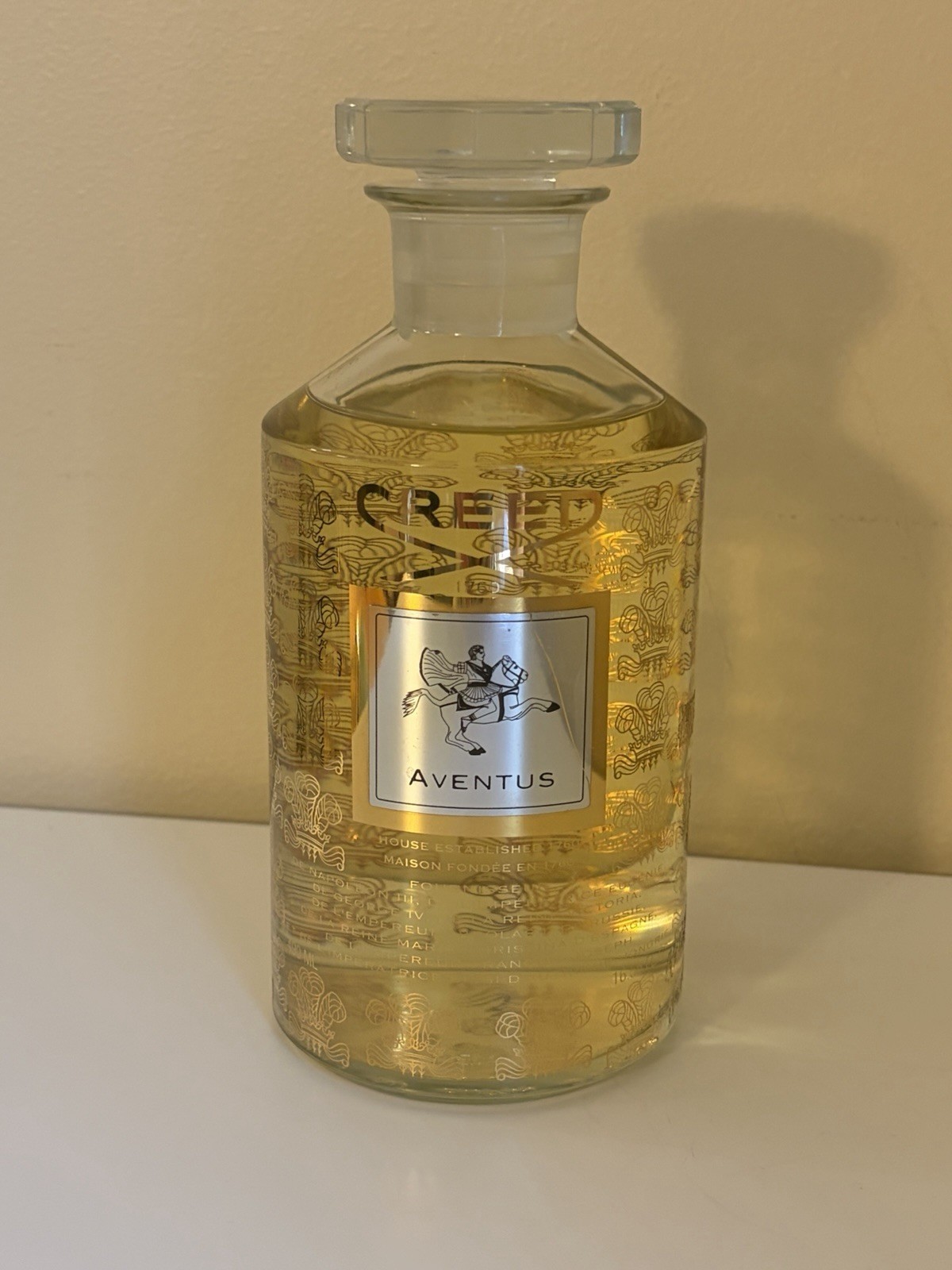 Creed Aventus Eau de Parfum Spray Woody Scent, Regular Size 4.0 fl oz Creed Aventus Eau de Parfum Spray Woody Scent, Regular Size 4.0 fl oz