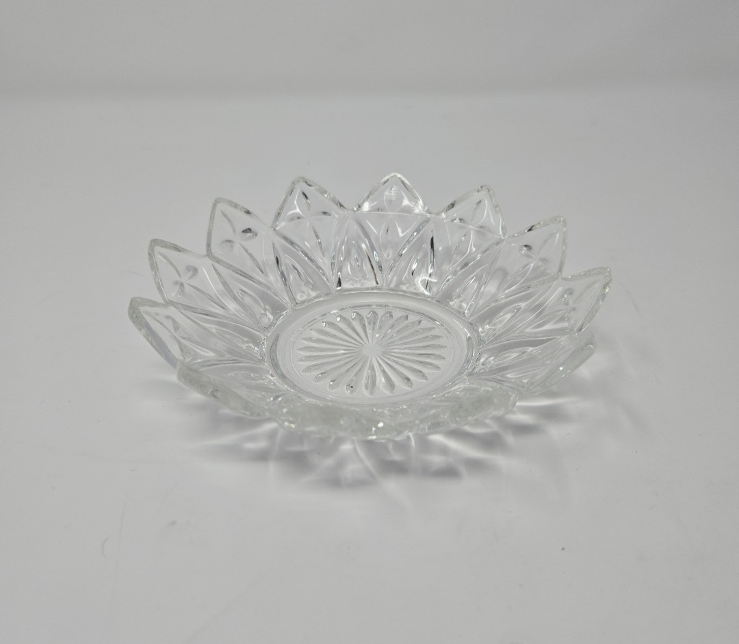 Vintage Federal Glass Petal Bowl Dish Vintage Federal Glass Petal Bowl Dish