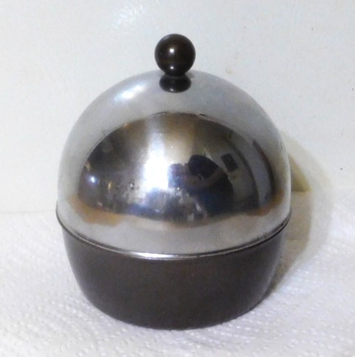 Art Deco Chrome Machine Age Cigarette Box Streamlined Modern Vintage 1930s-50s Art Deco Chrome Machine Age Cigarette Box Streamlined Modern Vintage 1930s-50s