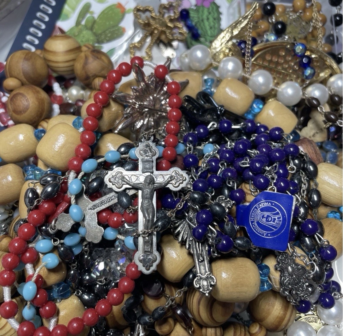Vintage Rosary Lot Of 5 random rosary’s Vintage Rosary Lot Of 5 random rosary’s