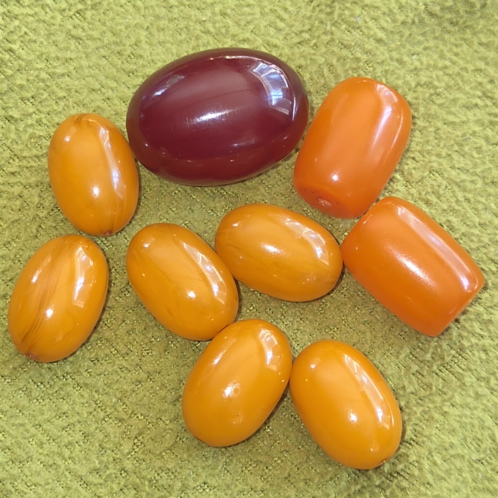 Vintage Cherry Amber Bakelite & Butterscotch Beads Mixed Lot of 9 30 Grams Vintage Cherry Amber Bakelite & Butterscotch Beads Mixed Lot of 9 30 Grams