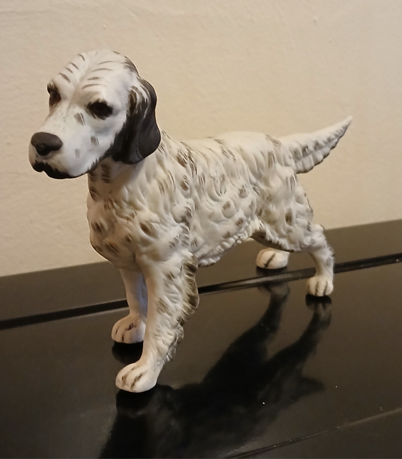 Vintage Porcelain Realistic English Setter Dog Figurine Royal Doulton HN1051 ? Vintage Porcelain Realistic English Setter Dog Figurine Royal Doulton HN1051 ?