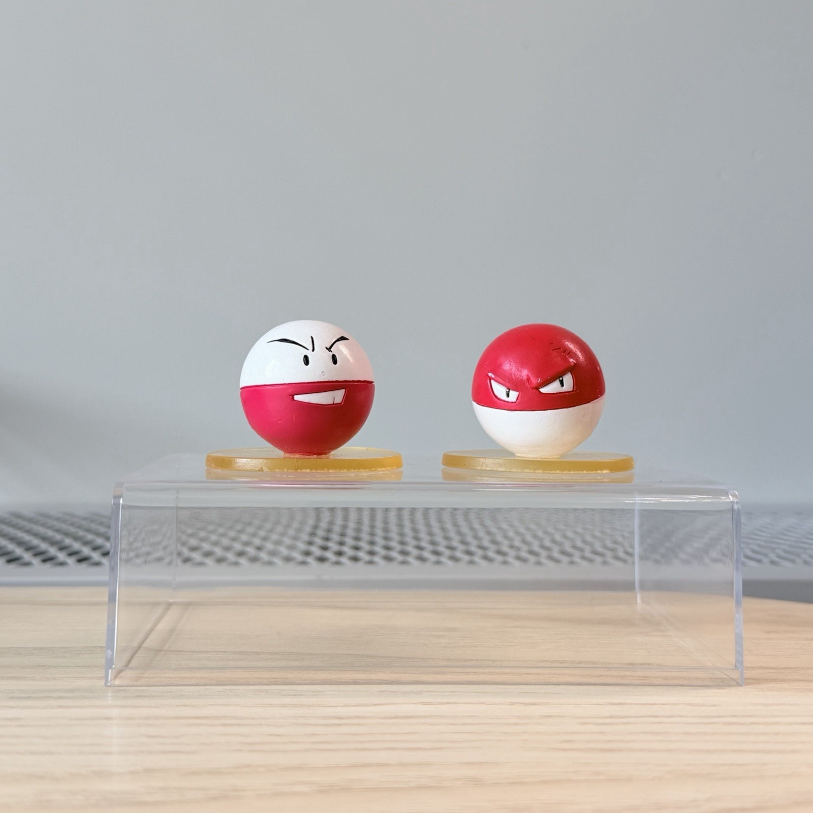 Pokemon TOMY Monster Collection Figure Electrode ＆ Voltorb Used Vintag Authentic