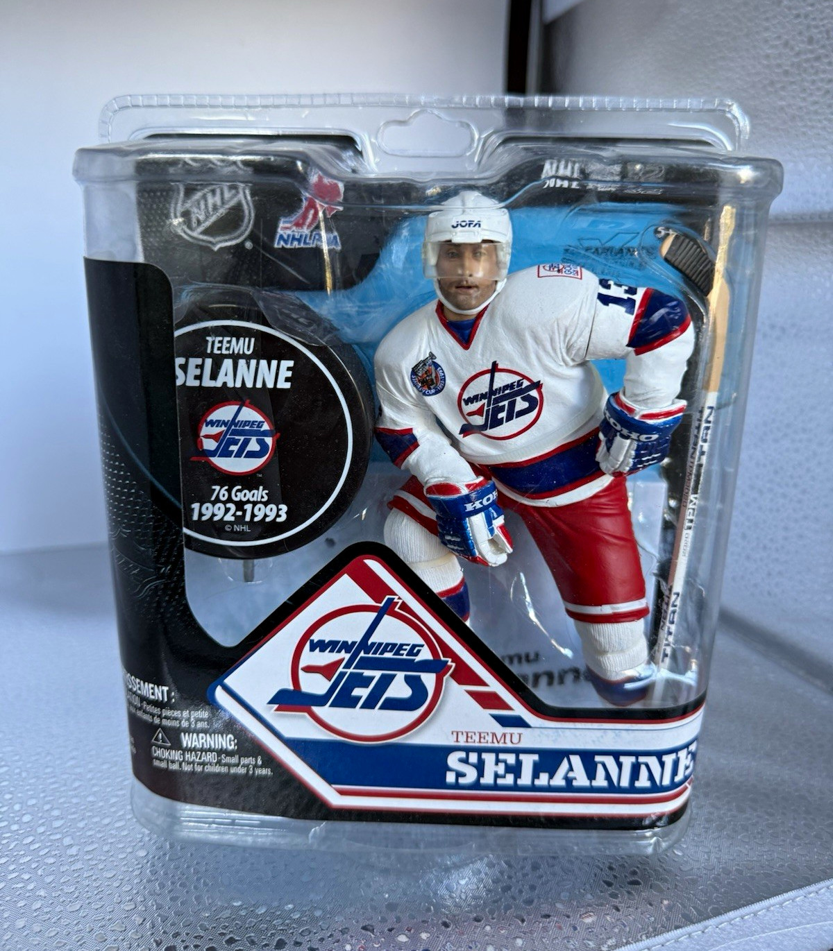 McFarlane's Sportspicks NHL Series 32 Teemu Selanne Jets Figure Unopened McFarlane's Sportspicks NHL Series 32 Teemu Selanne Jets Figure Unopened