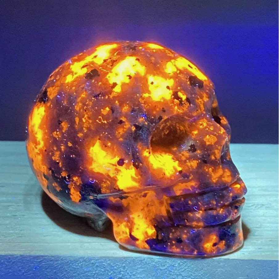 2'' Natural Yooperlite Skull Carved Quartz Crystal Skull Reiki Healing Gift 1pc 2'' Natural Yooperlite Skull Carved Quartz Crystal Skull Reiki Healing Gift 1pc