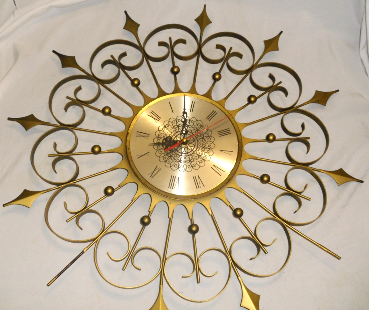 Vintage MCM Wrought Iron Metal Atomic Starburst Wall Clock 24" x 24"