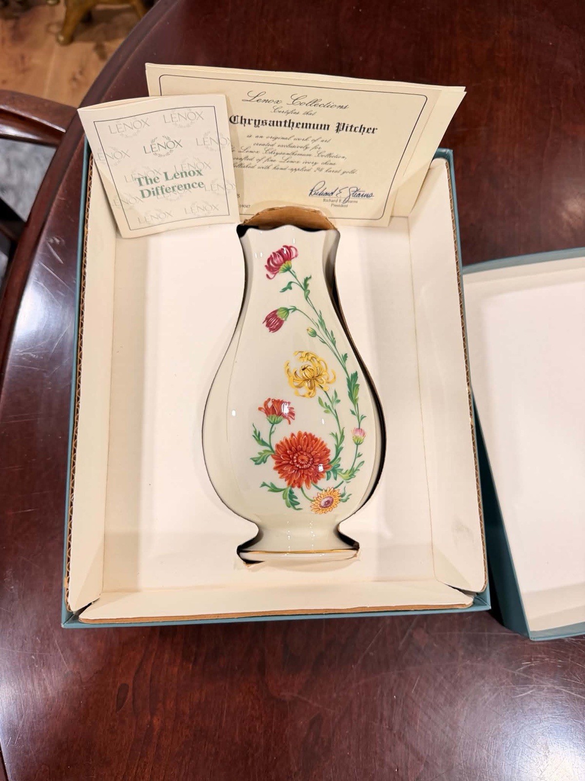 Lenox 8 1/2" Chrysanthemum Pitcher 1989 w/COA EUC