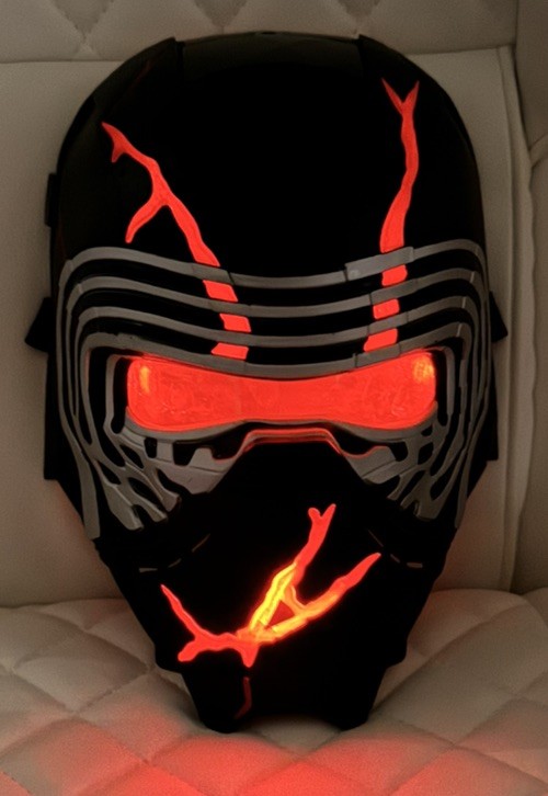 🔥Disney Parks -KYLO REN-Reforged Helmet-D23-Galactic Archive Series-STAR WARS💥 🔥Disney Parks -KYLO REN-Reforged Helmet-D23-Galactic Archive Series-STAR WARS💥