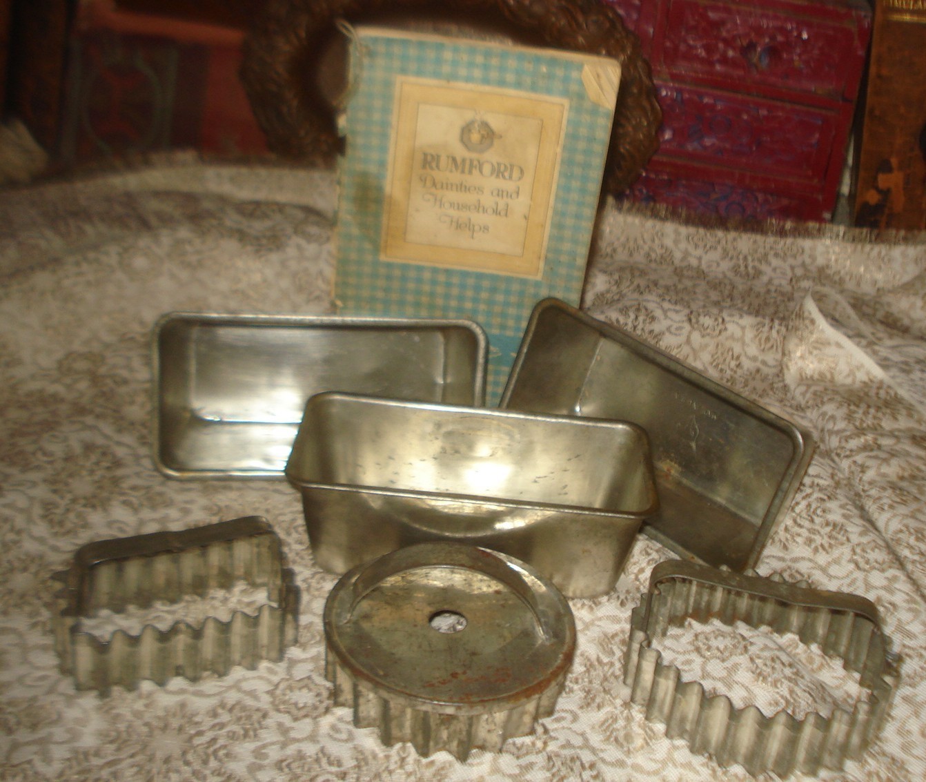 Vtg/Antique Tin Fluted Biscuit Cutters 3 Fox Run Mini Loaf Pans, Rumford Cook Bk Vtg/Antique Tin Fluted Biscuit Cutters 3 Fox Run Mini Loaf Pans, Rumford Cook Bk