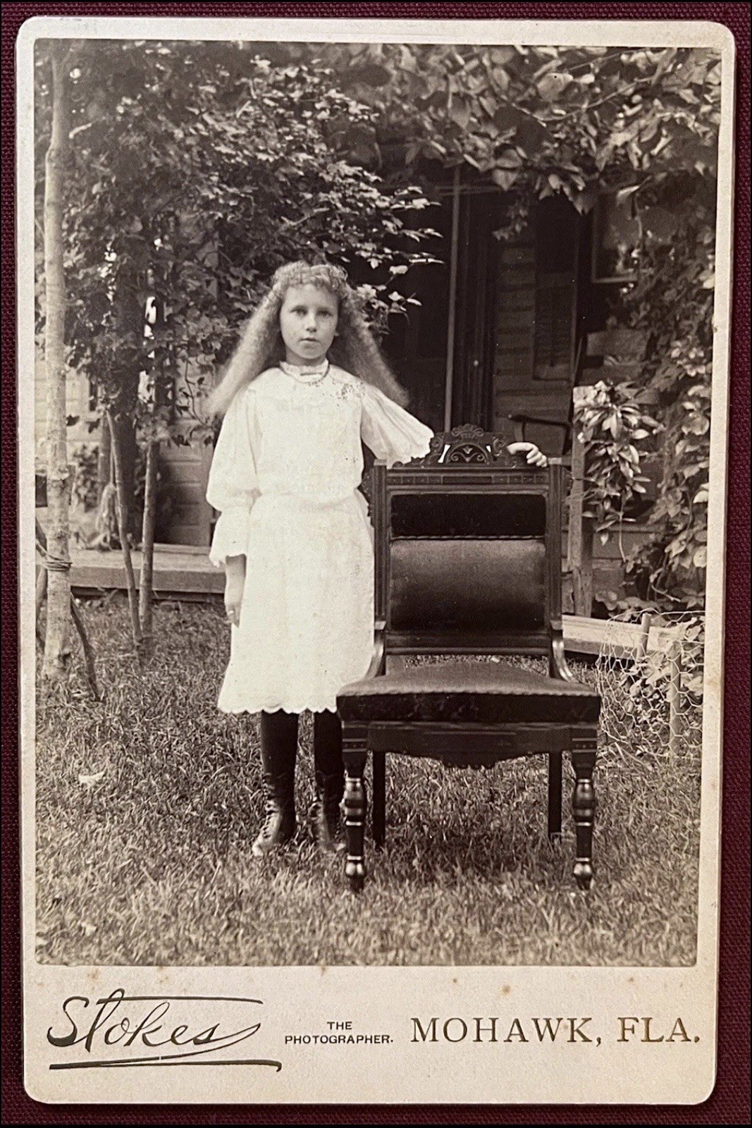Antique Cabinet Card Young Girl Long Hair Outside Large Empty Chair Fla. Antique Cabinet Card Young Girl Long Hair Outside Large Empty Chair Fla.