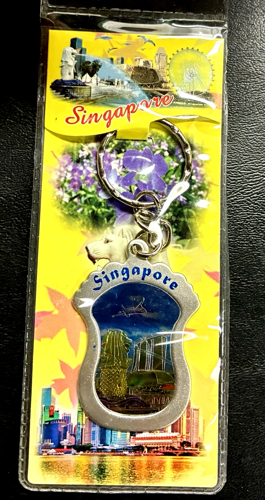 Singapore Tourist Souvenir Collector Keychain Key Ring Chain with Crimes on back Singapore Tourist Souvenir Collector Keychain Key Ring Chain with Crimes on back