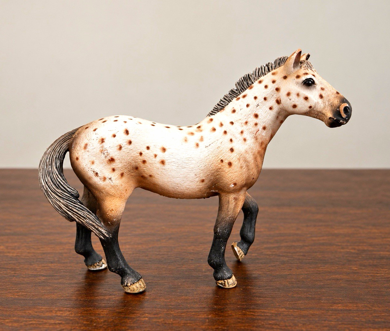 Schleich 13689 Knabstrupper Stallion Spotted Horse Retired 2010 Figure Schleich 13689 Knabstrupper Stallion Spotted Horse Retired 2010 Figure