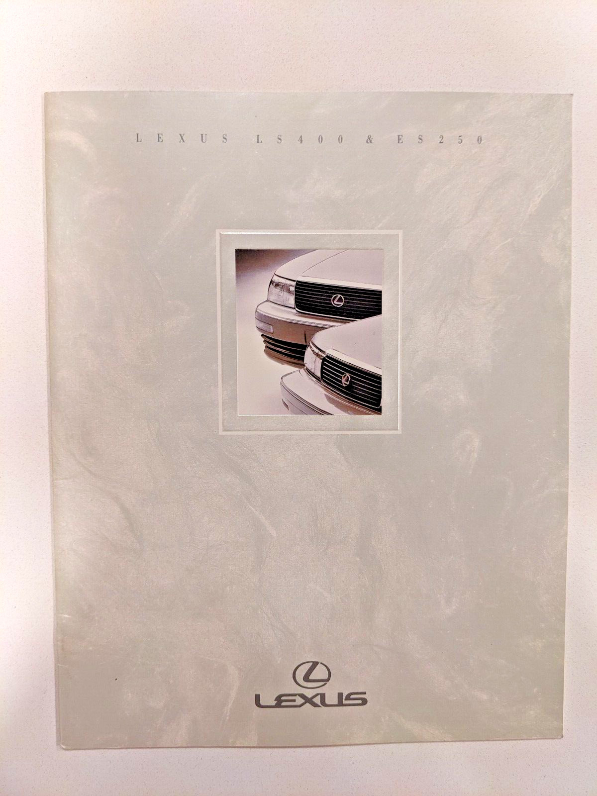 1990 Lexus LS400 ES250 sales brochure literature 20 pg catalog ORIGINAL 1990 Lexus LS400 ES250 sales brochure literature 20 pg catalog ORIGINAL
