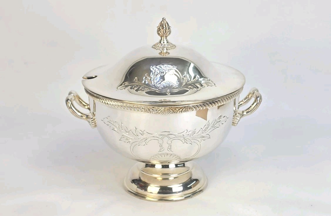 Vintage John Seymour England Silver on Copper Hand Chased Soup Tureen with Lid Vintage John Seymour England Silver on Copper Hand Chased Soup Tureen with Lid