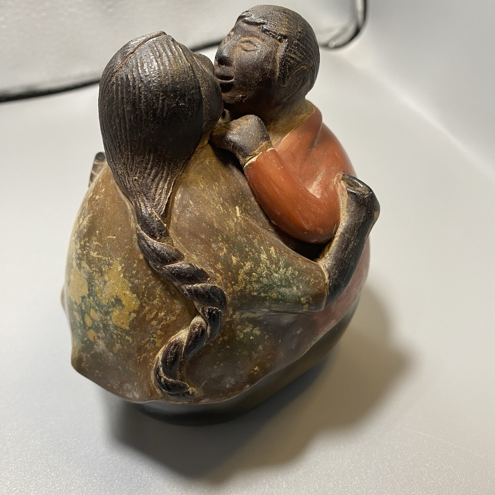 Vtg Chulucanas Peru Pottery Kissing Couple Signed Manuel Adanaque READ Vtg Chulucanas Peru Pottery Kissing Couple Signed Manuel Adanaque READ
