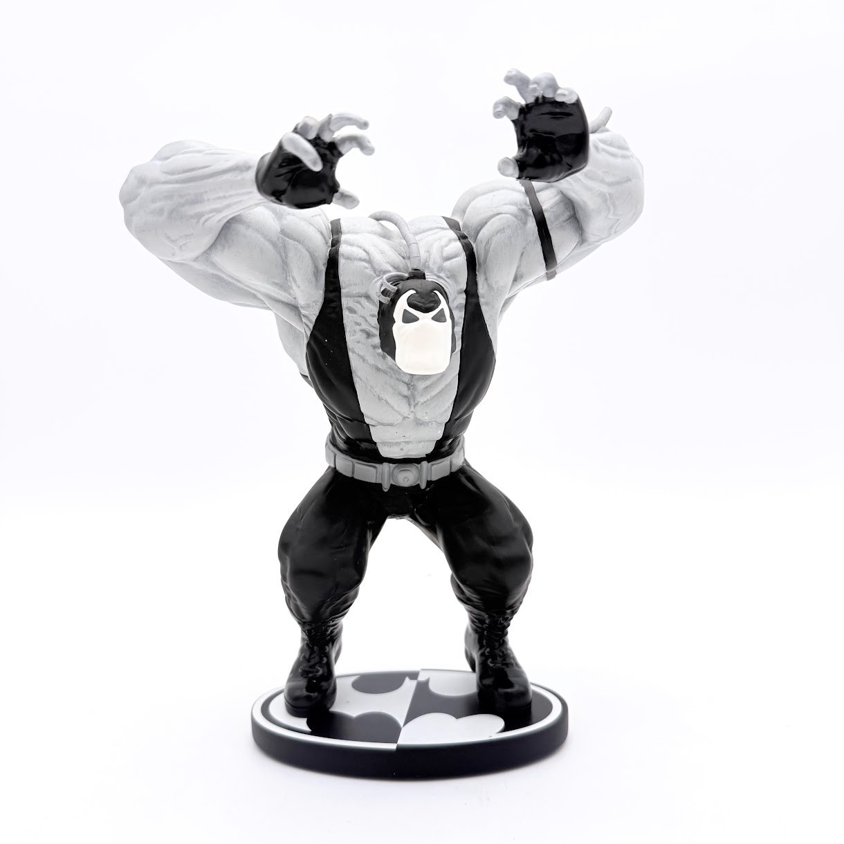 BROKEN AS IS 1st Edition Batman Black and White Bane Statue Kelley Jones Statue BROKEN AS IS 1st Edition Batman Black and White Bane Statue Kelley Jones Statue
