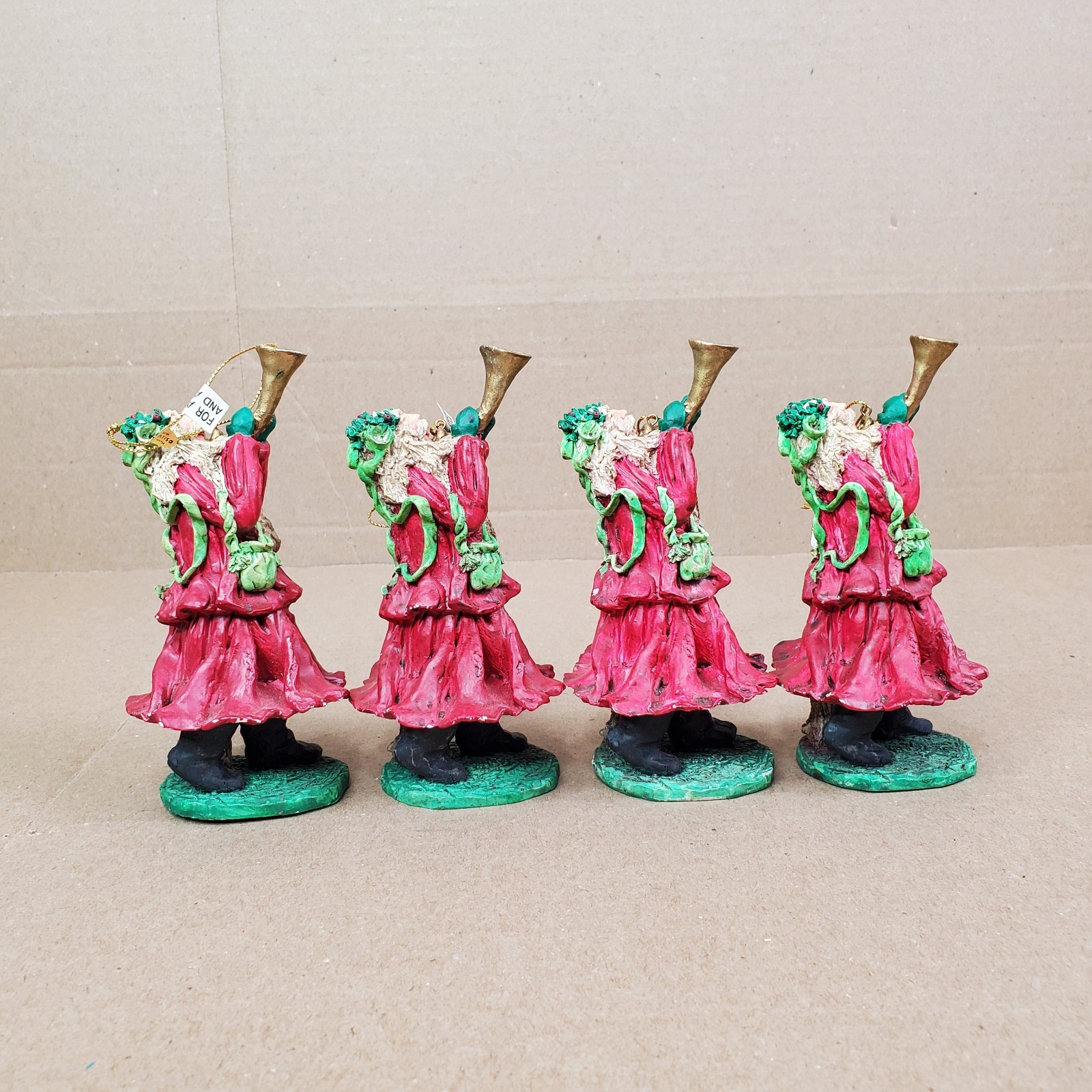 Vtg Silvestri Christmas Santa Figurine Blowing A Horn Red Coat Green Head Wreath Vtg Silvestri Christmas Santa Figurine Blowing A Horn Red Coat Green Head Wreath