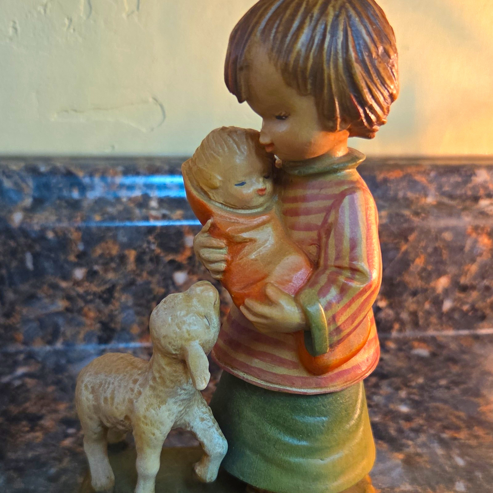 Excellent 6" ANRI Ferrandiz Wood Carving 'Mother and Child' Made in Italy - NR Excellent 6" ANRI Ferrandiz Wood Carving 'Mother and Child' Made in Italy - NR