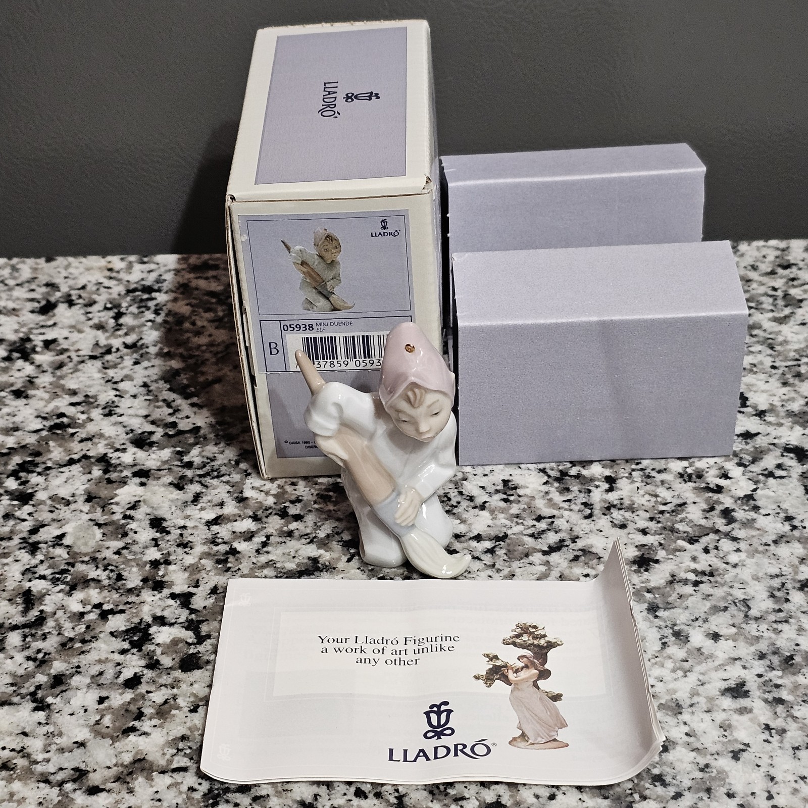 3 1/4" Lladro 5938 - Elf Christmas Ornament ~ w/ Original Box Pamphlet 3 1/4" Lladro 5938 - Elf Christmas Ornament ~ w/ Original Box Pamphlet