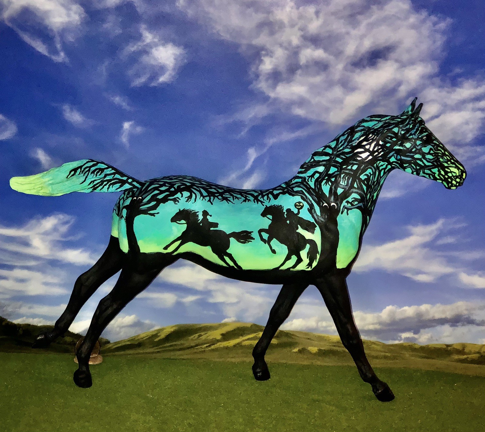 OOAK Breyer cm Custom Halloween Horse Phar Lap Headless Horseman/ Icabod Crane * OOAK Breyer cm Custom Halloween Horse Phar Lap Headless Horseman/ Icabod Crane *
