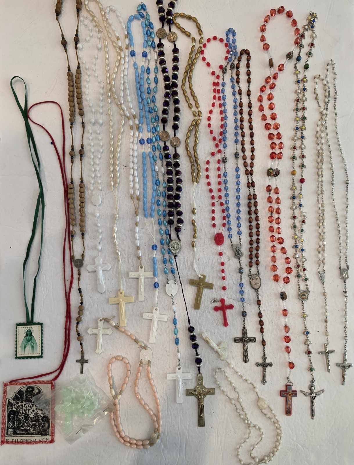 rosary beads catholic Vintage To Modern Bulk Lot rosary beads catholic Vintage To Modern Bulk Lot